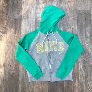 Nike zip up 🌿