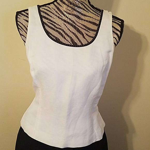 Tahari 3 piece suit - Picture 3 of 7