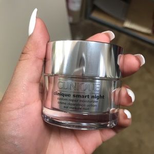 🔥 BRAND 🆕 Clinique Smart Night