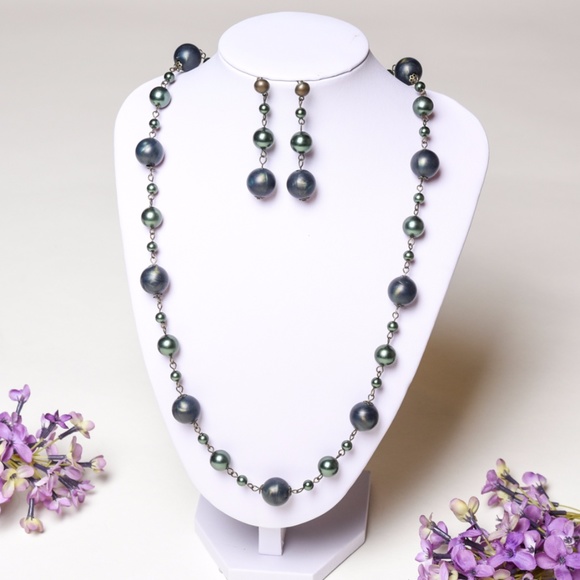 Jewelry - Dark Olive Green Beautiful Necklace and Earrings
