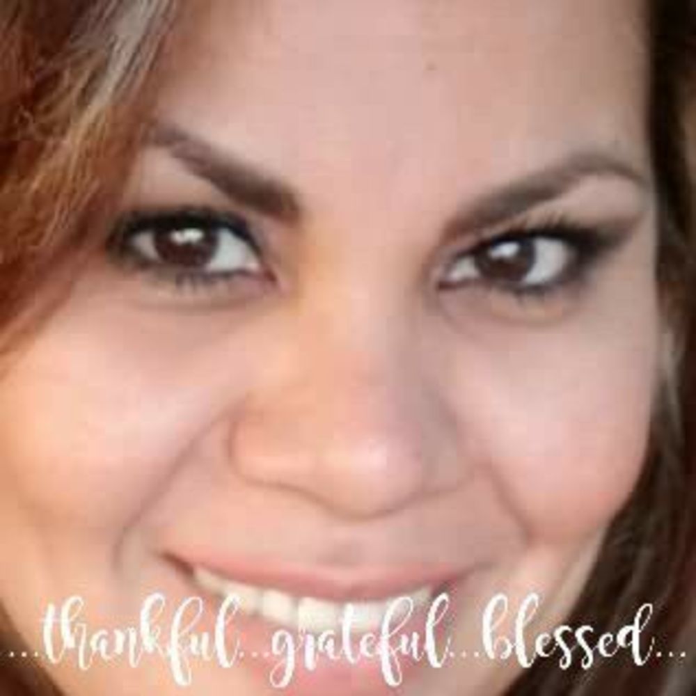 Meet your Posher, Valeria