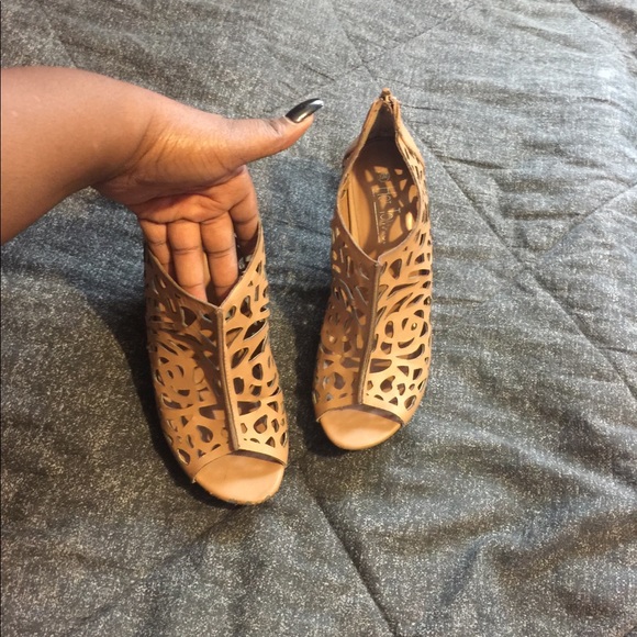 Nude Wedge Heels - Picture 3 of 4