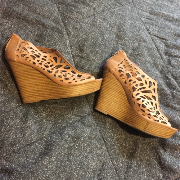 Nude Wedge Heels - Picture 4 of 4