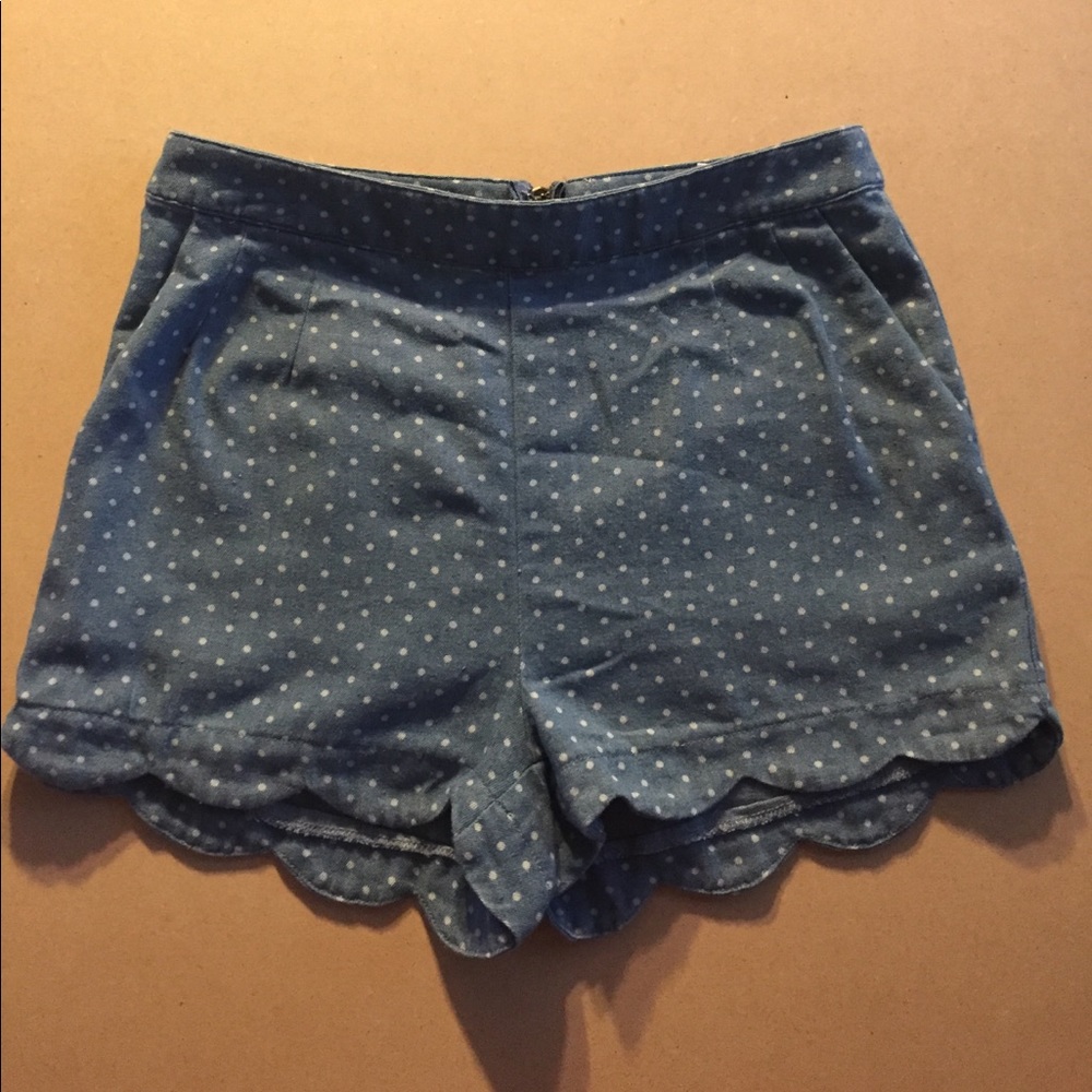 High wasted polka dot scalloped shorts