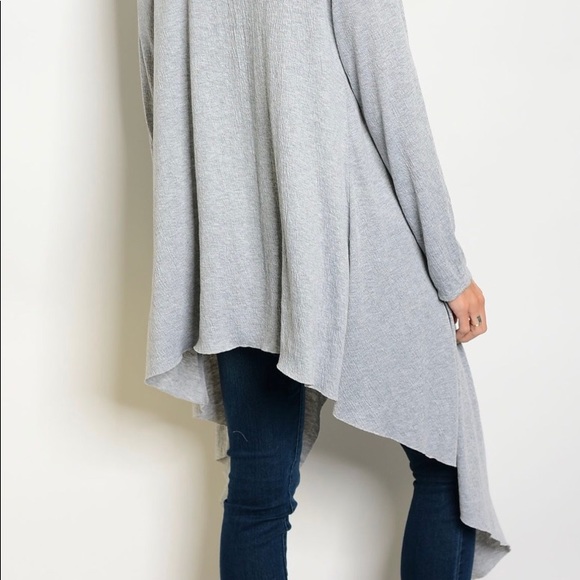 Stunning Light Gray Knit Cardigan - Picture 4 of 4