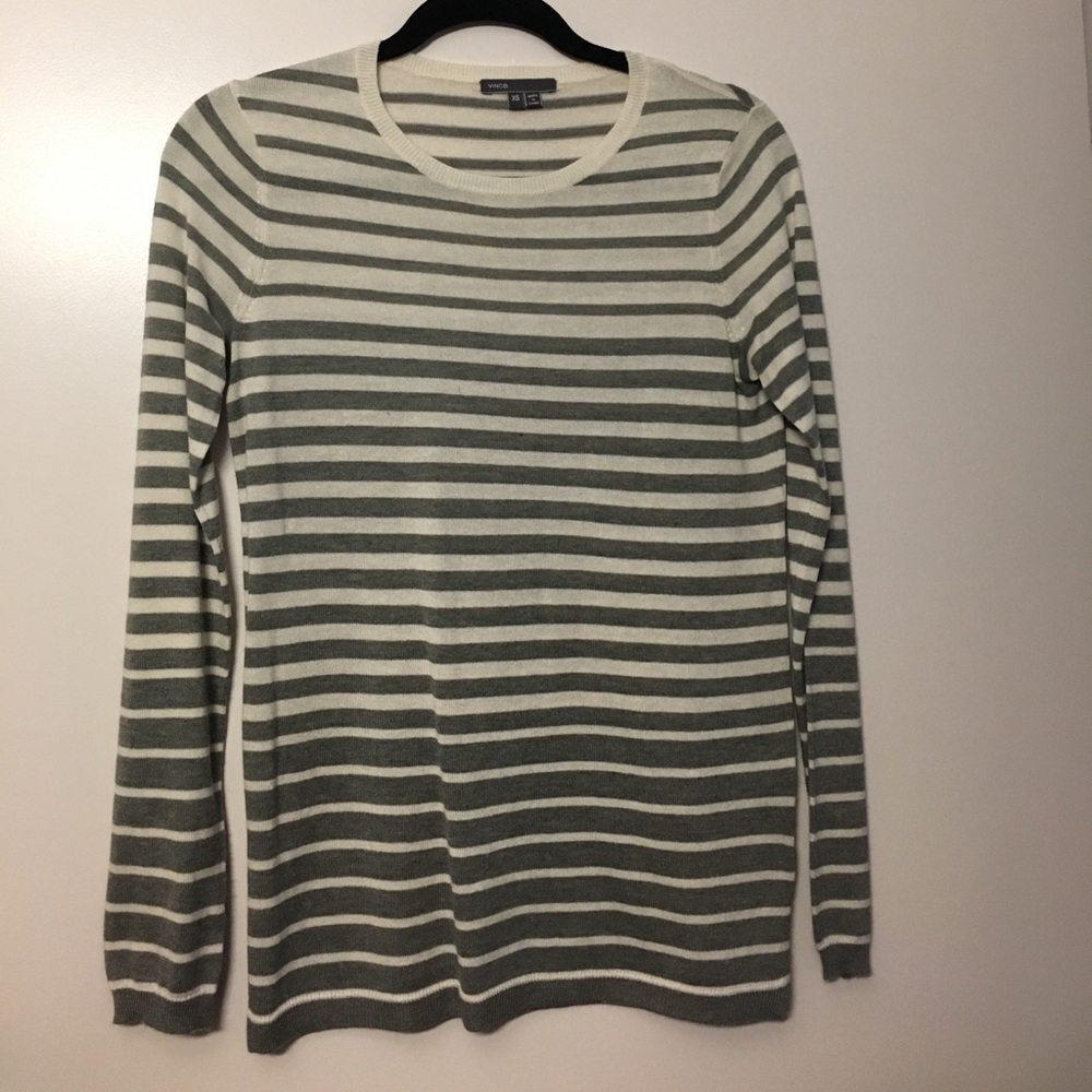Vince stripe sweater, white/grey, sz XS