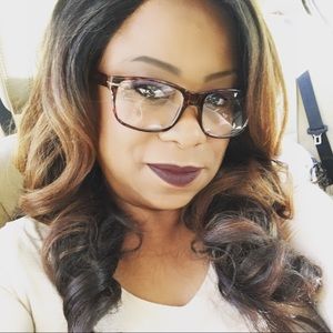 Meet your Posher, Yalonda