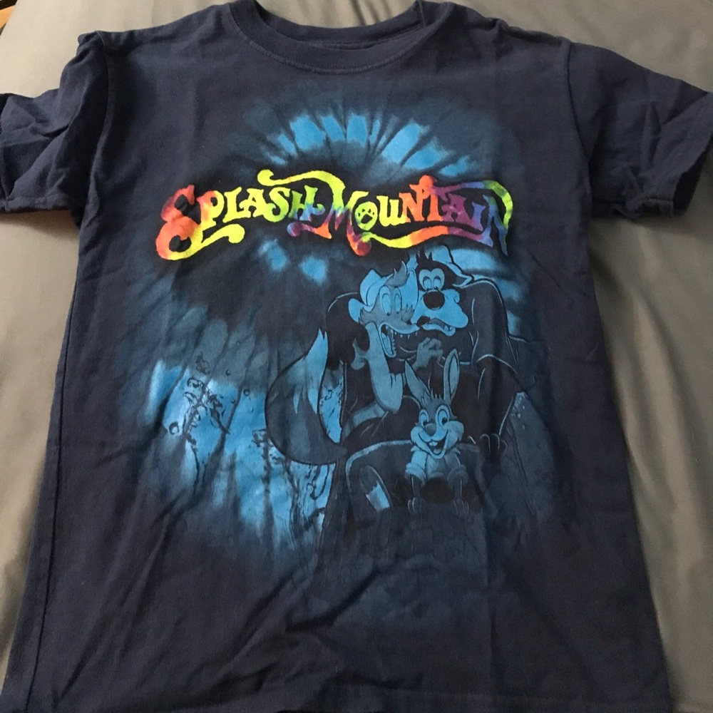 size S Disneyland Splash Mountain t-shirt