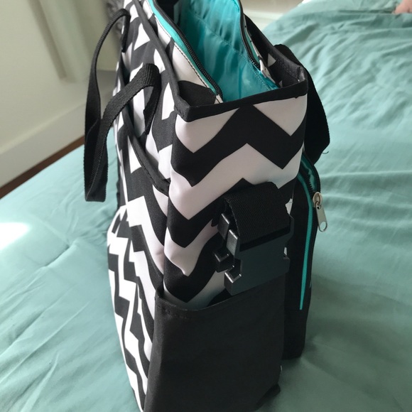 Diaper bag - Picture 2 of 3