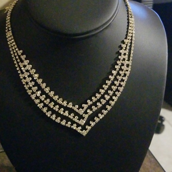 Necklace Set - Picture 2 of 2