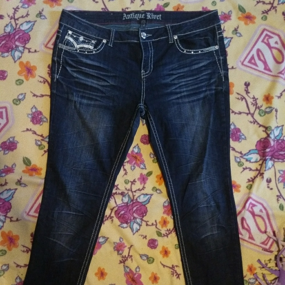 Antique Rivet Skinny Jeans