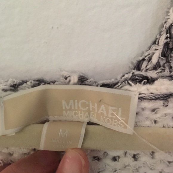 mk sweater - Picture 2 of 8