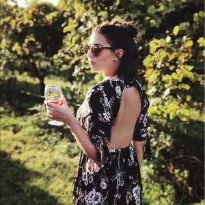 Meet your Posher, Dana