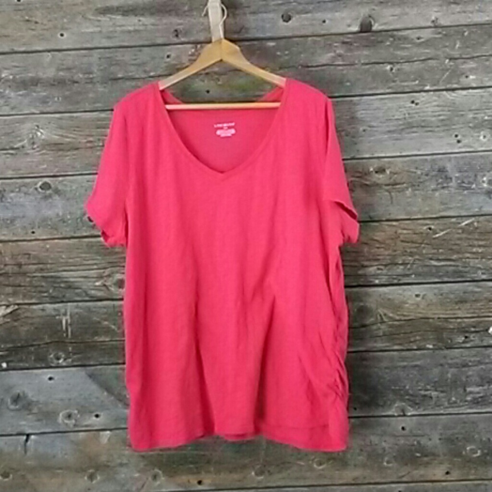Lane Bryant 26/28 short sleeve V-neck shirt