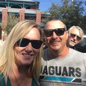 Meet your Posher, Dana