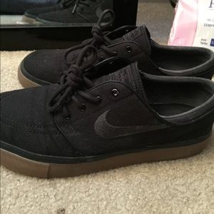 Nike janoski Stefan gum sole black men 7