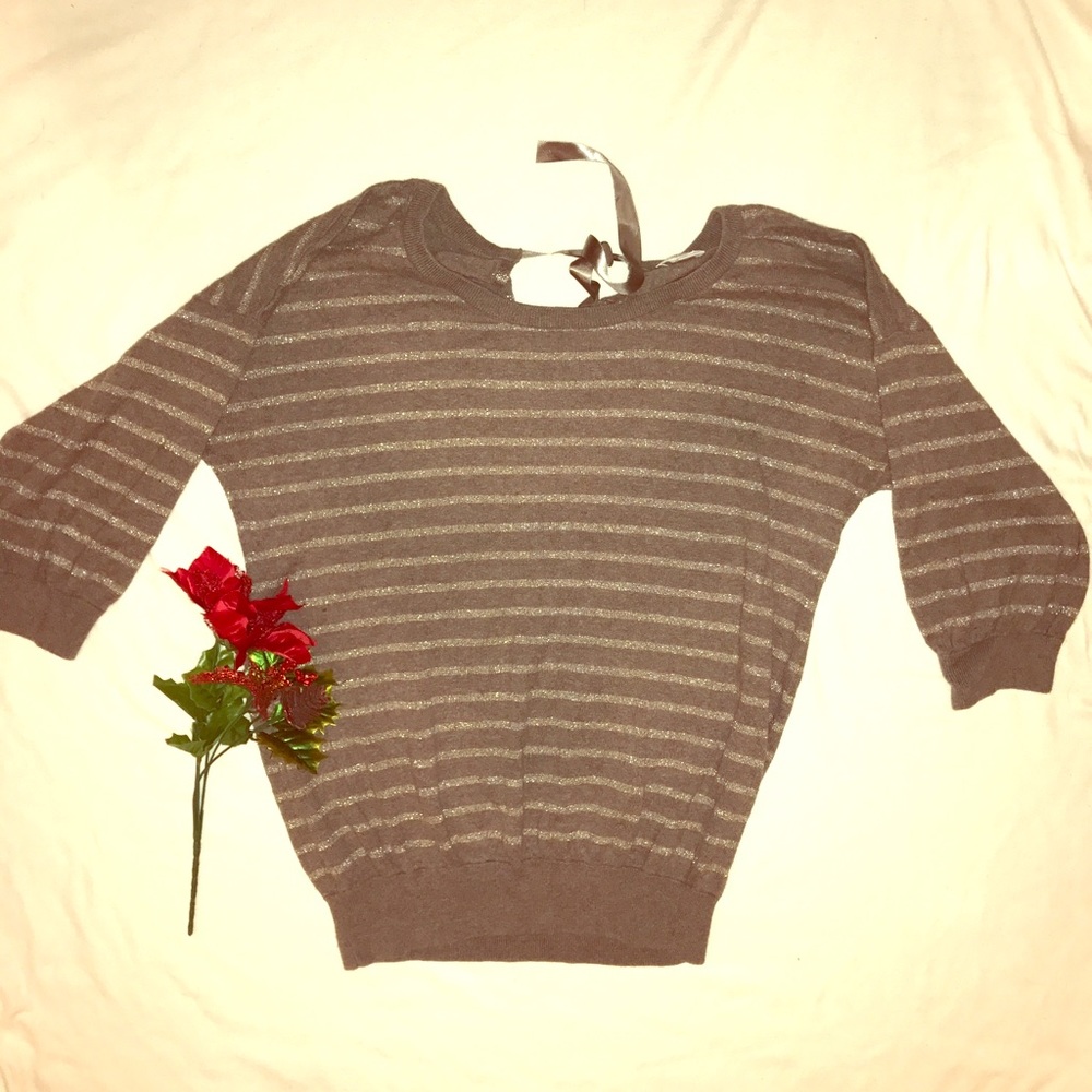 Striped 3/4 sleeve sweater