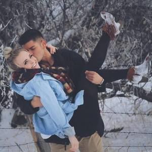 Meet your Posher, Macey