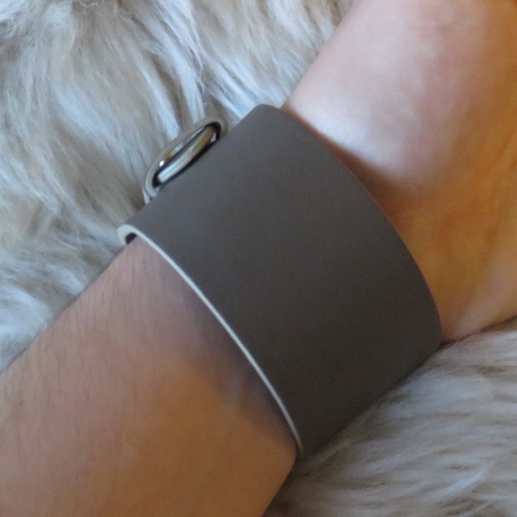 SOLD  Ann Taylor Wide Taupe Leather Cuff Bracelet - Picture 7 of 8