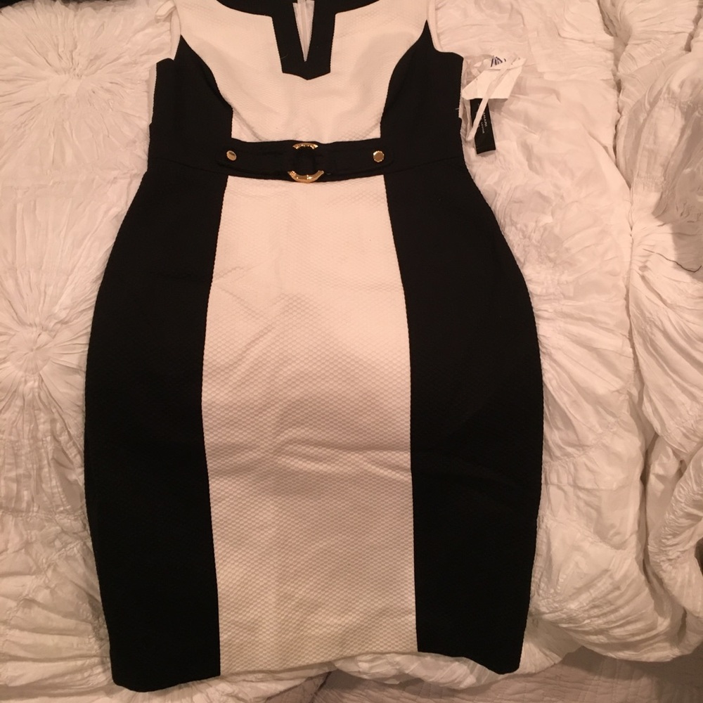 Dress - Picture 3 of 3