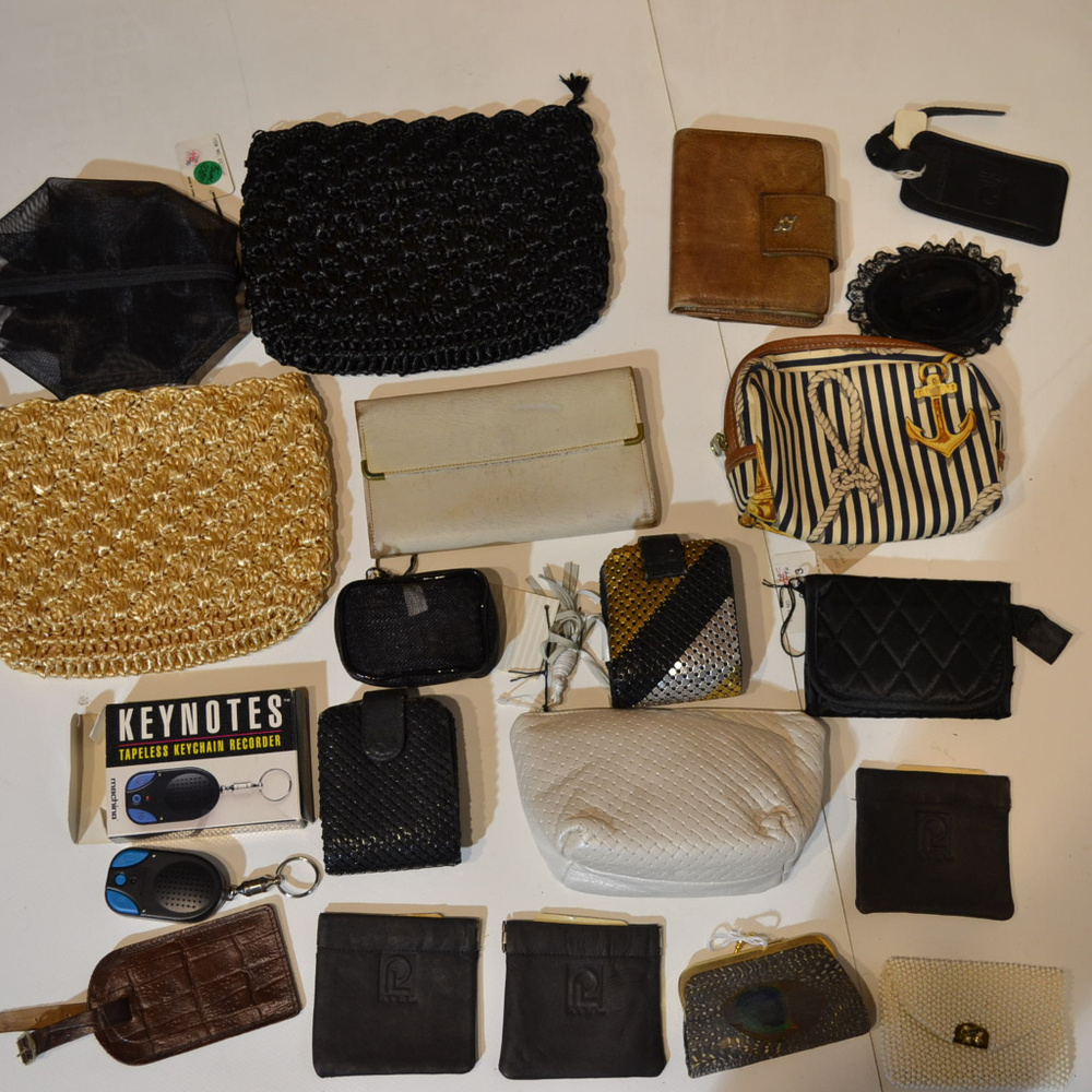 Wallets and Clutches Bundle (20) lot 5