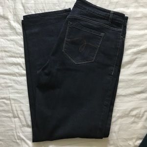 Avenue Denim straight leg never worn new no tag