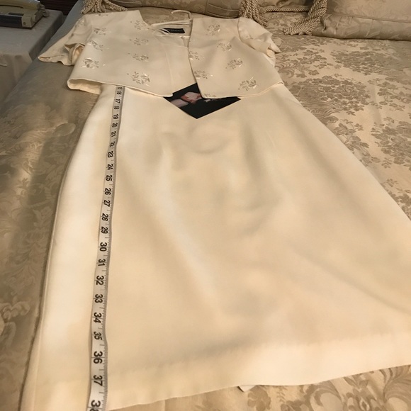 John Roberts size 8 - 2pc. Dress - Picture 4 of 4