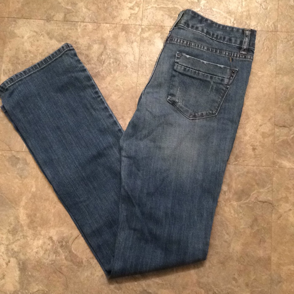 Mossimo Target brand size 4L distressed jean