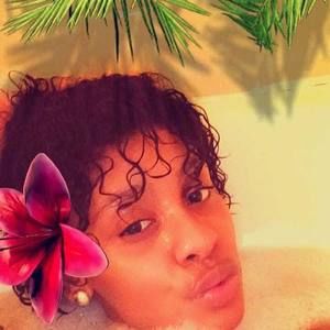 Meet your Posher, Faith