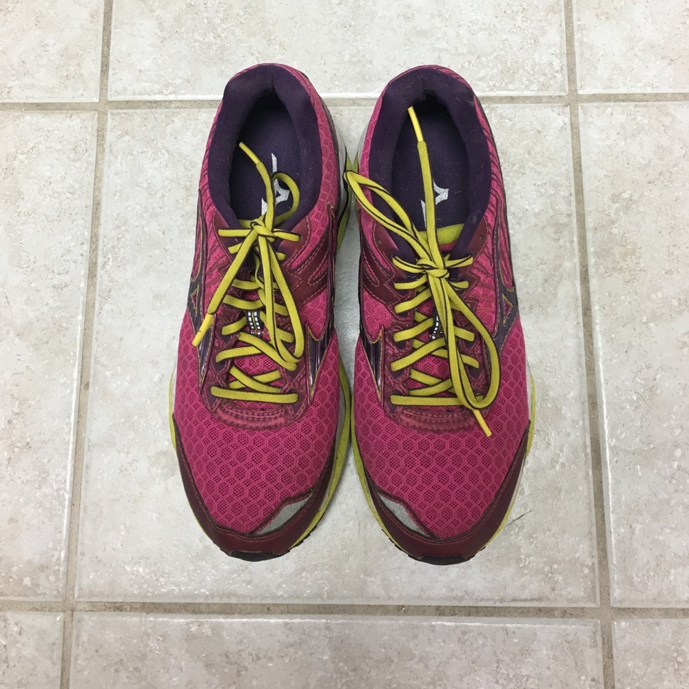 Mizuno Wave Paradox 2 Running Shoe