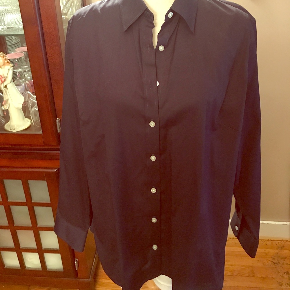 Navy blue button top