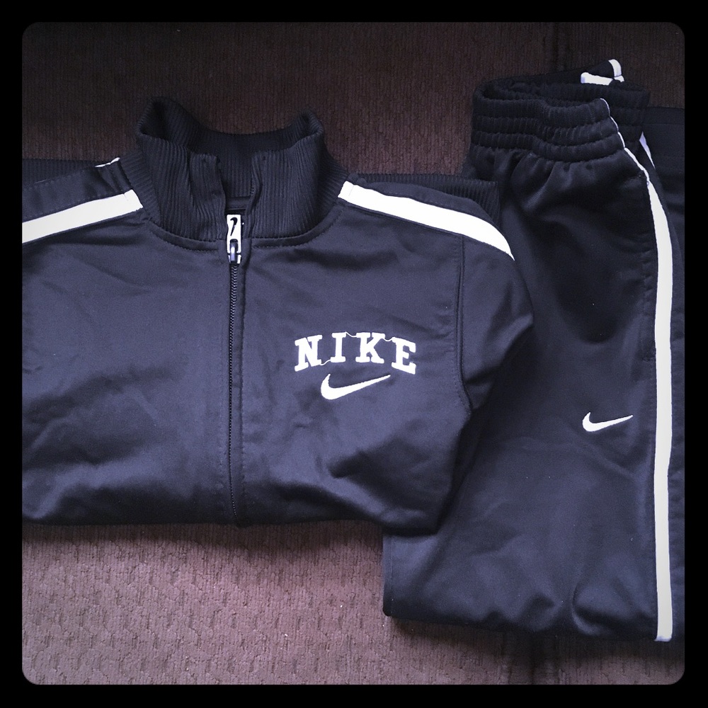 Boys Nike Sweatsuit