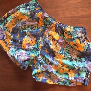 XS Patagonia Barely Baggies