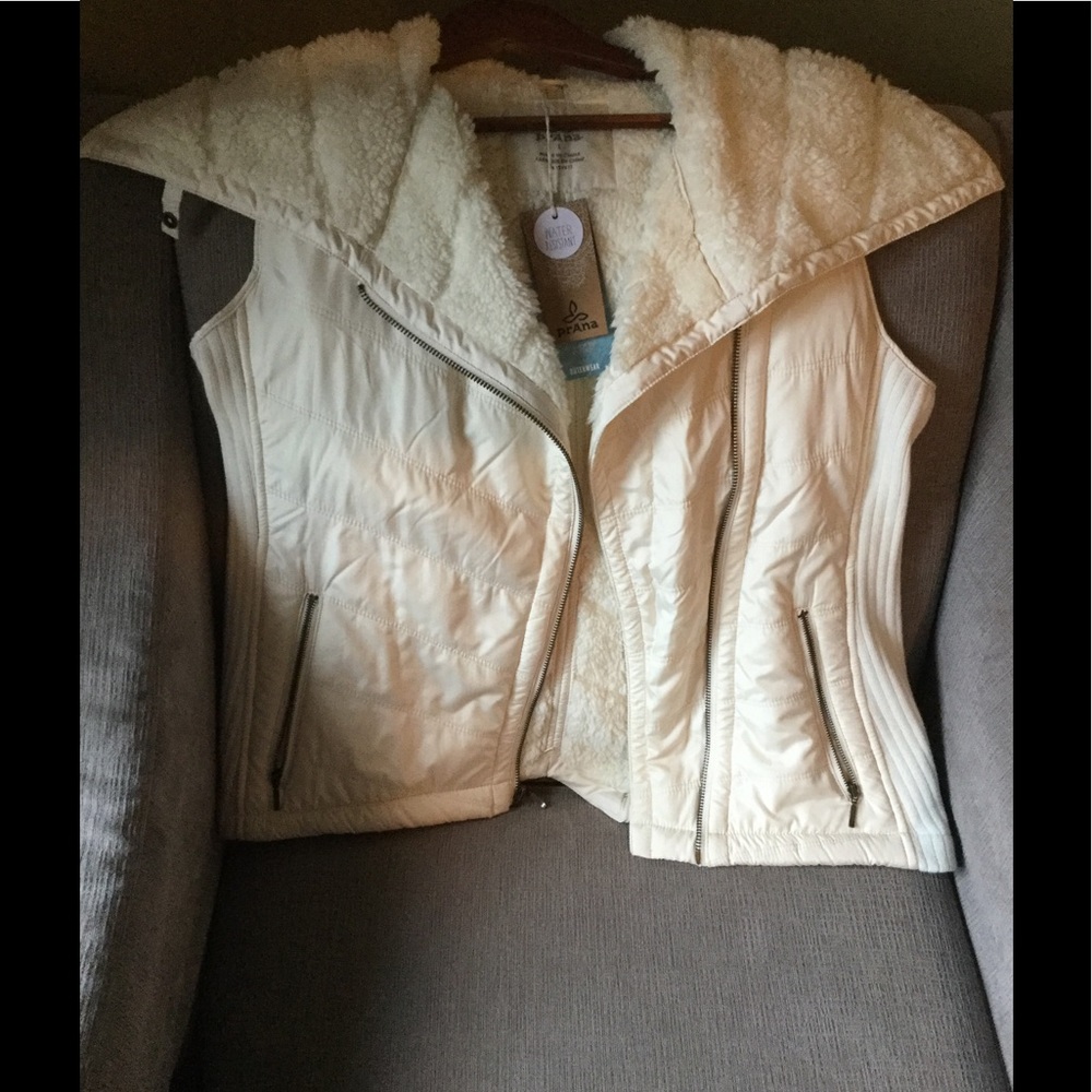 Prana off white vest. New with tags size L