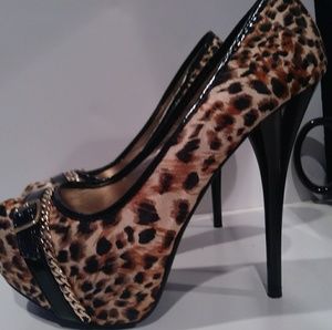 Qupid Cheetah Print Pump Heels