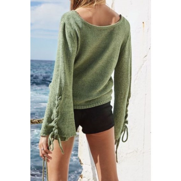 Green strappy Sleeves Loose sweater top - Picture 2 of 5