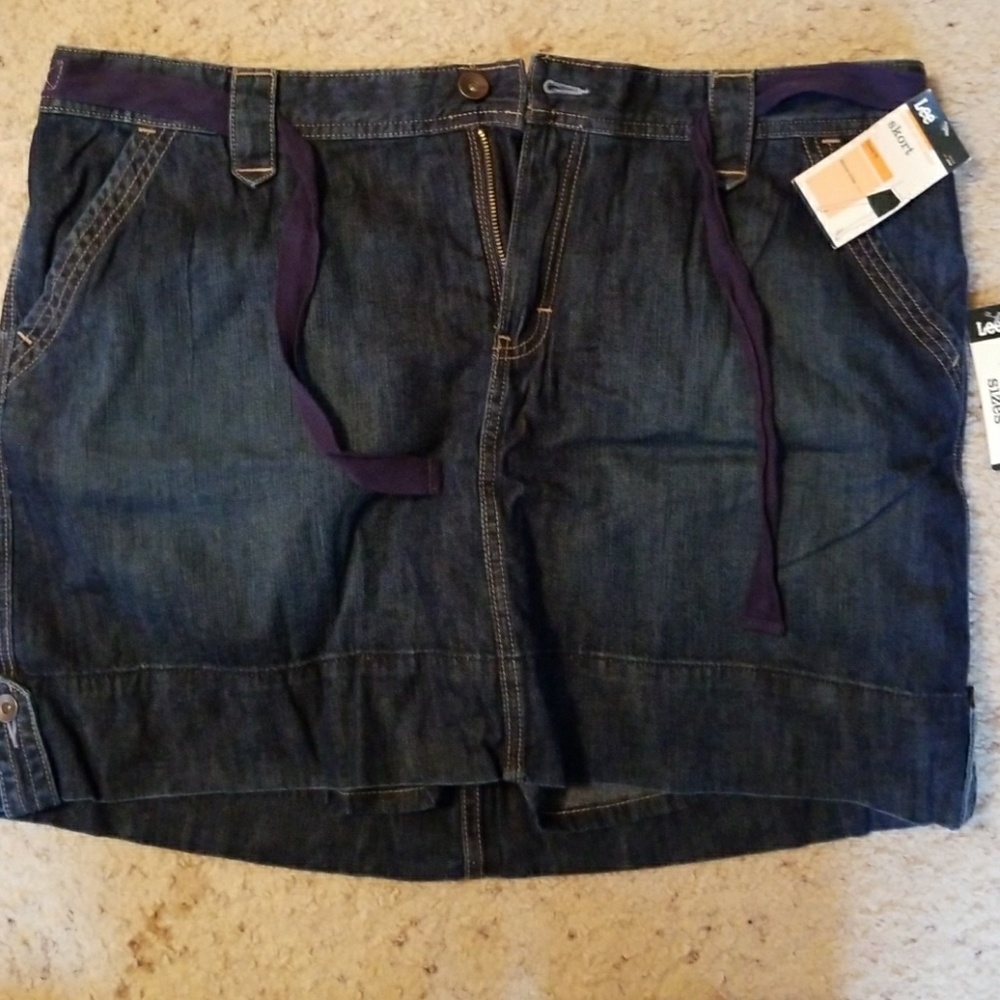 Lee skort