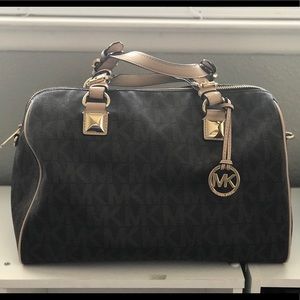 Large Michael Kors Bowler style handbag