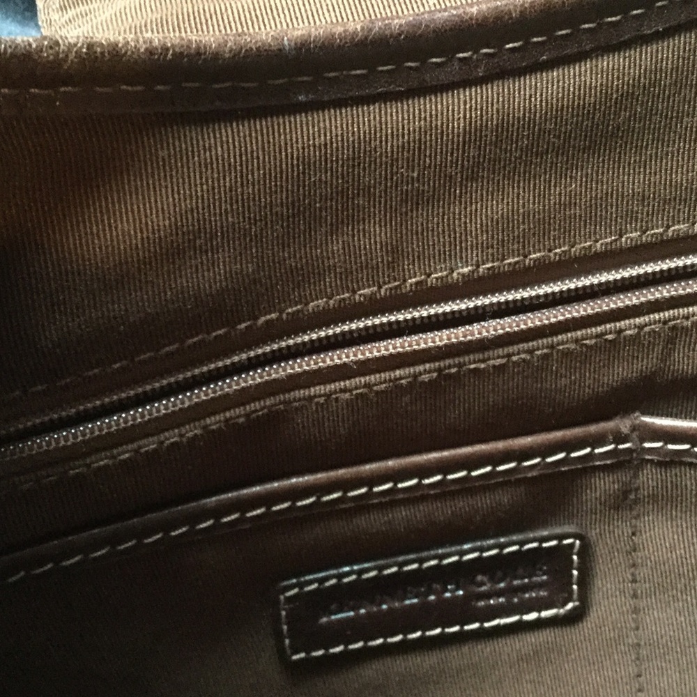 Kenneth Cole Vintage Leather Shoulder bag - Picture 4 of 4