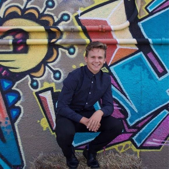 Meet your Posher, Gabriel - Picture 1 of 1