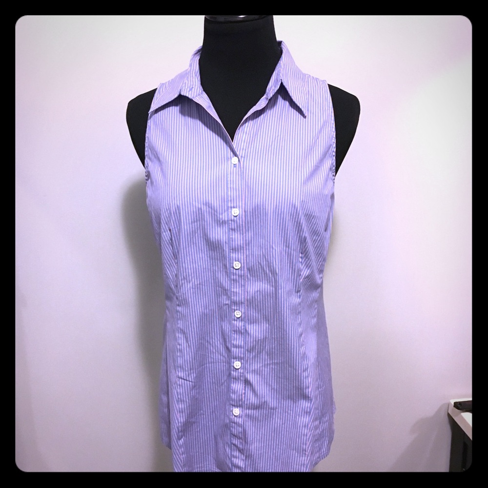 Ann Taylor Sleeveless button down Blouse size 8