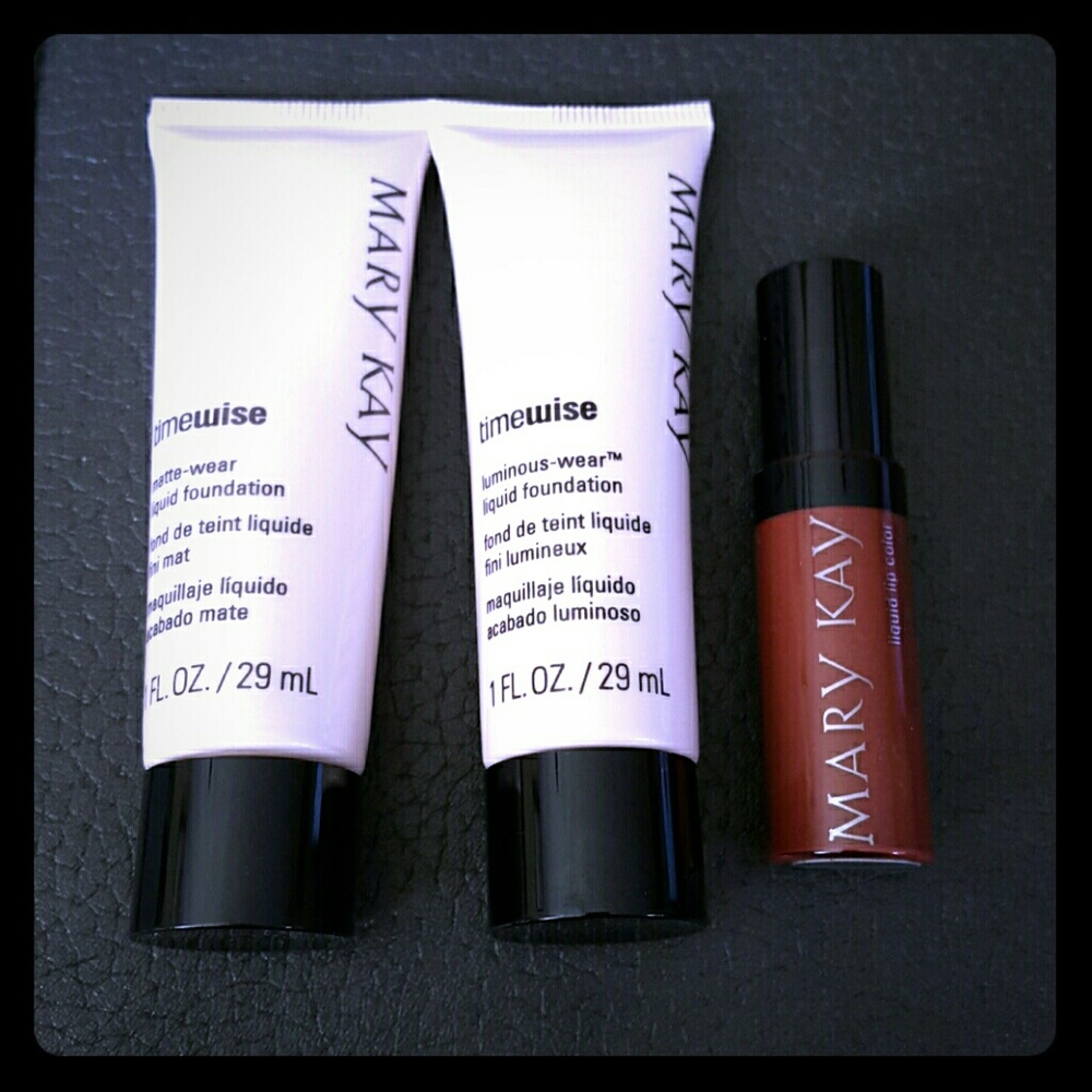 !!FLASH SALE!! Mary Kay bundle  never used