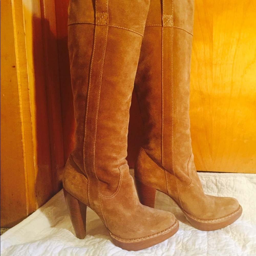 Michael Kors knee-high suede boots, 11&1/2cm heel.