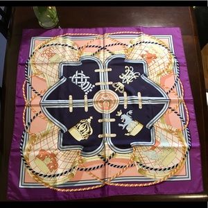 HERMES Scarf