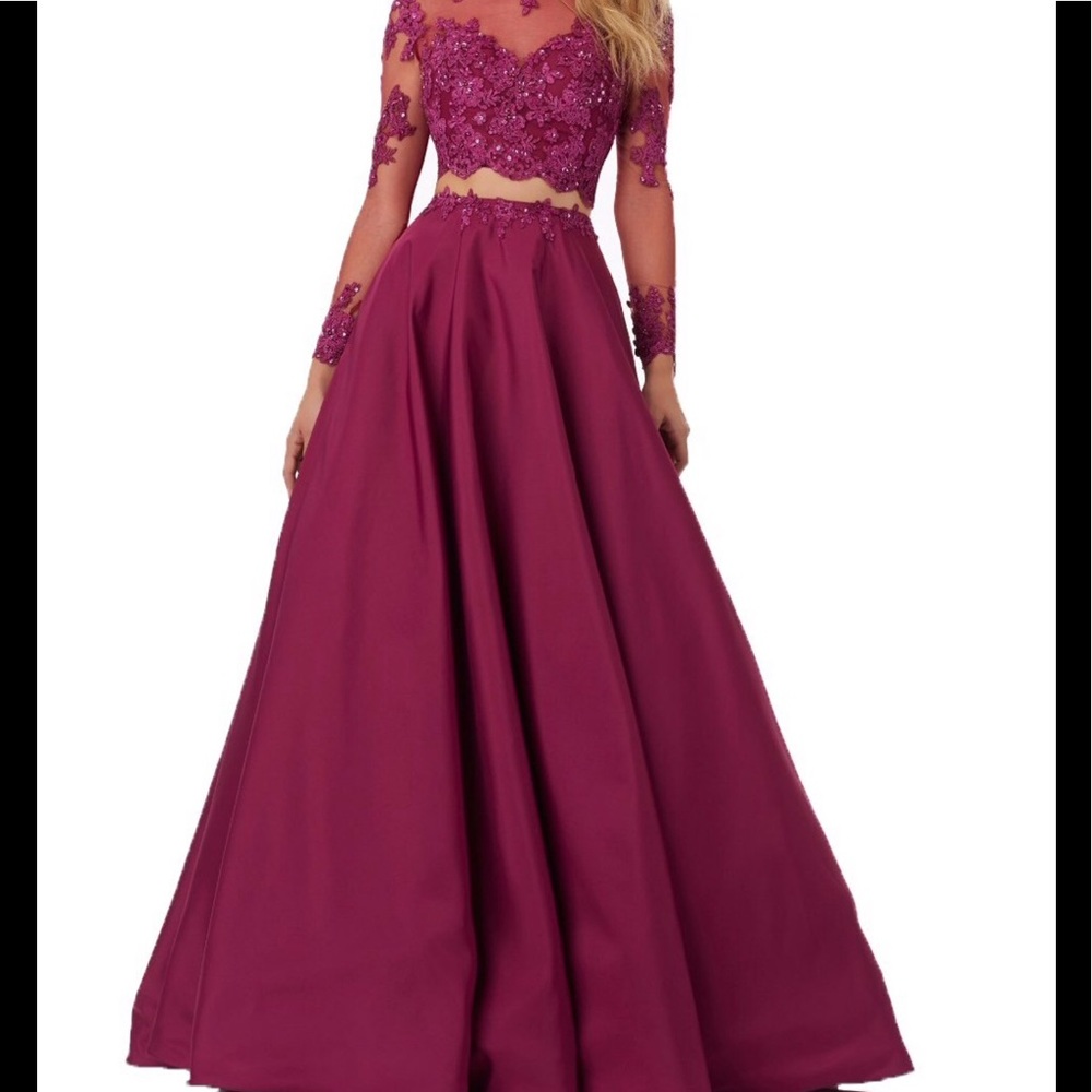 Gorgeous  Prom or EveningGown. Worn only once.