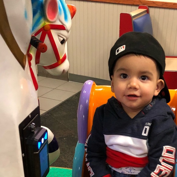 Meet your Posher, Sergio - Picture 1 of 1