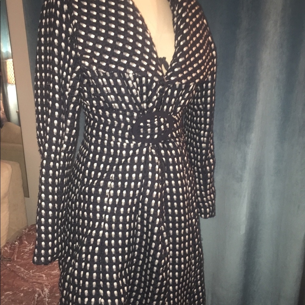 Coat - Picture 2 of 6