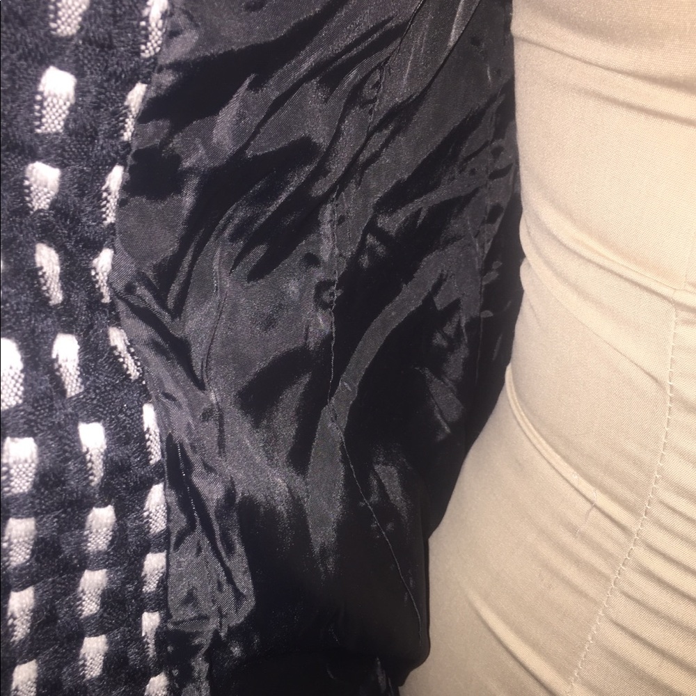 Coat - Picture 6 of 6