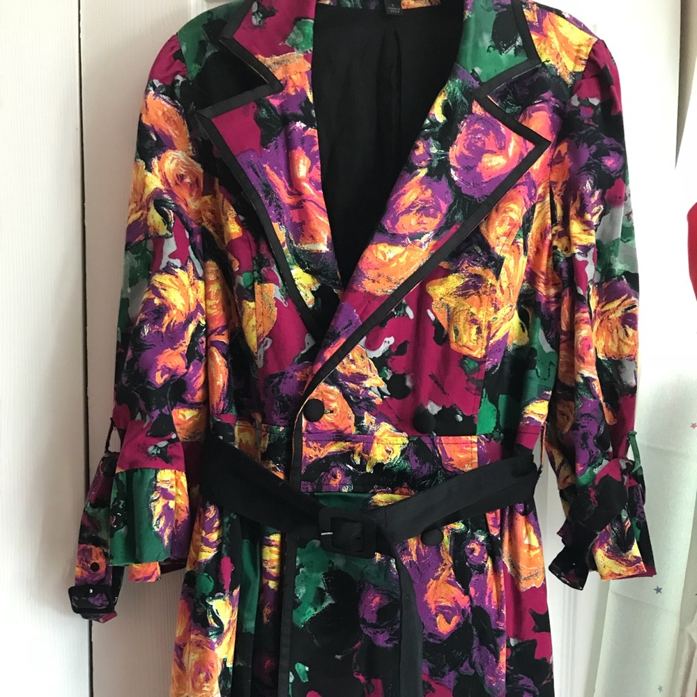 Jacket - Picture 2 of 4