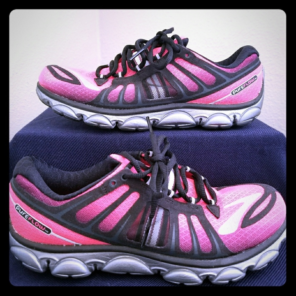 Brooks pureflow2 running shoes